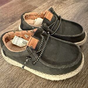 Hey Dude Kids Wally Youth Slip-On Shoes in Black toddler 8